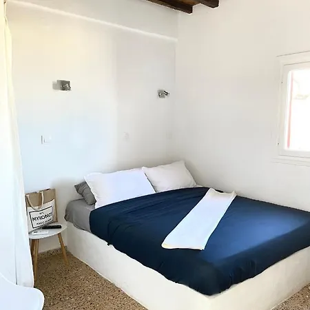 Serifos Stone Villas *